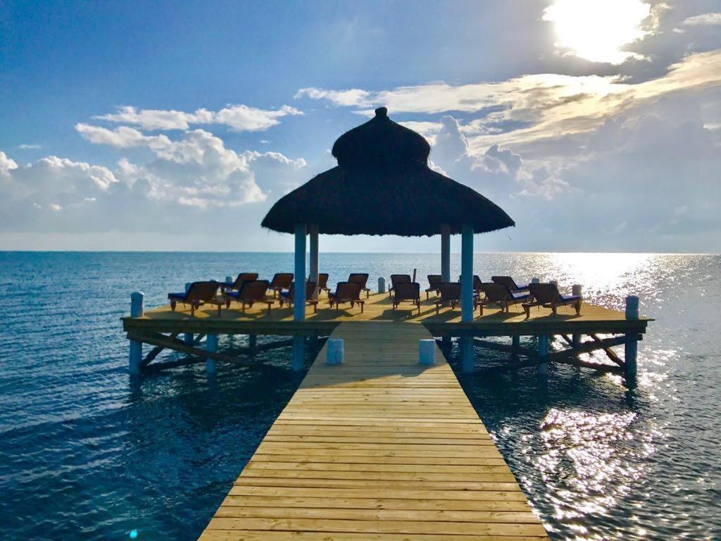 Velento Beach Level #9 Caye Caulker Exterior photo